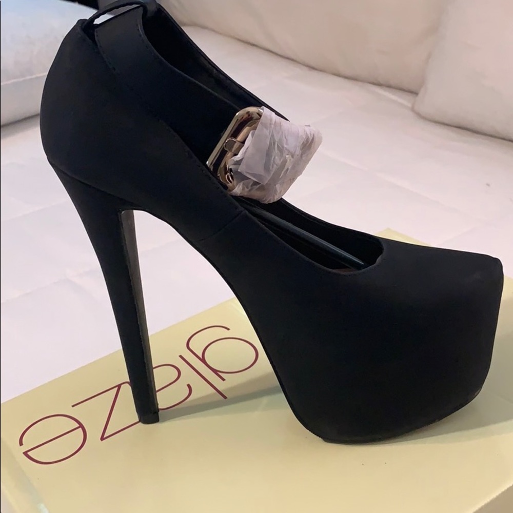 Women Shoes 👠